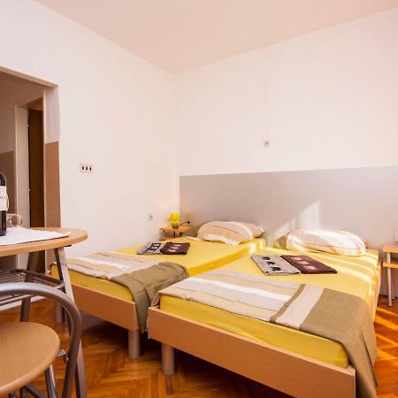 Apartments Tanfara Бродарица Экстерьер фото