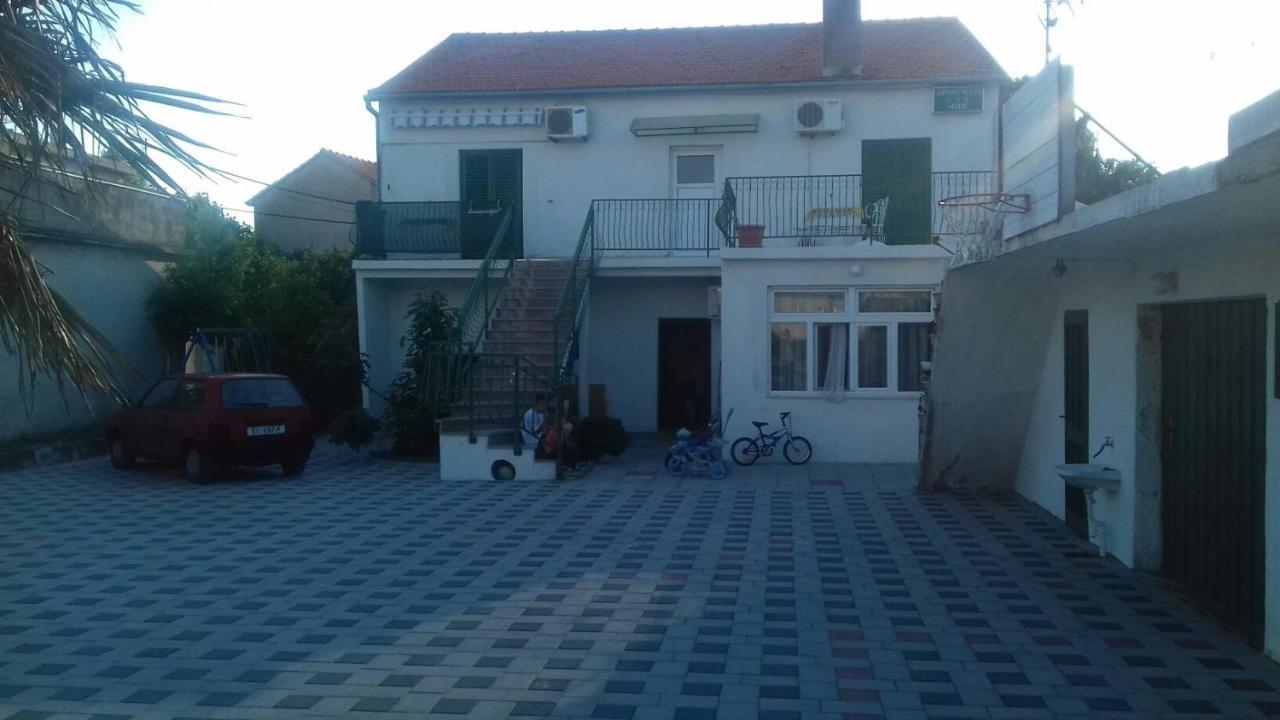 Apartments Tanfara Бродарица Экстерьер фото