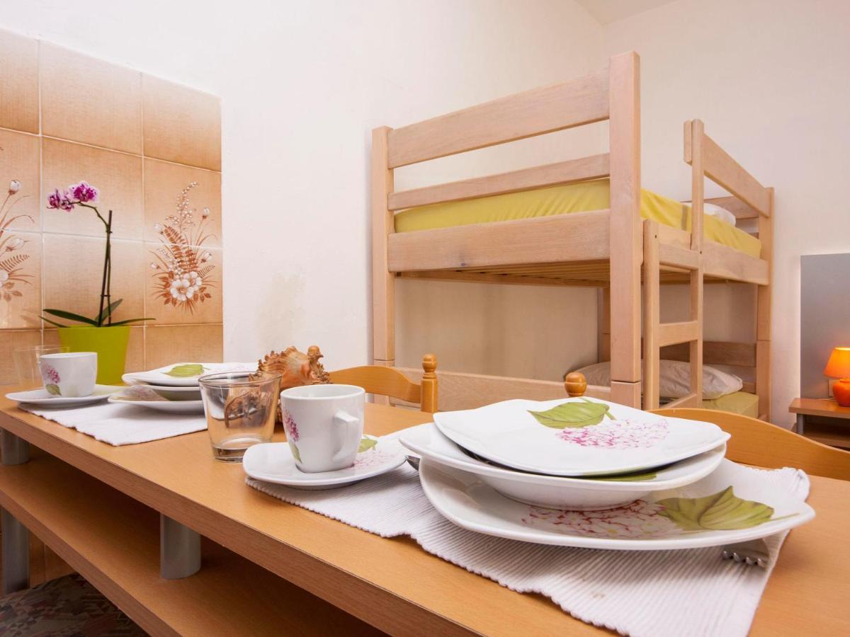 Apartments Tanfara Бродарица Экстерьер фото